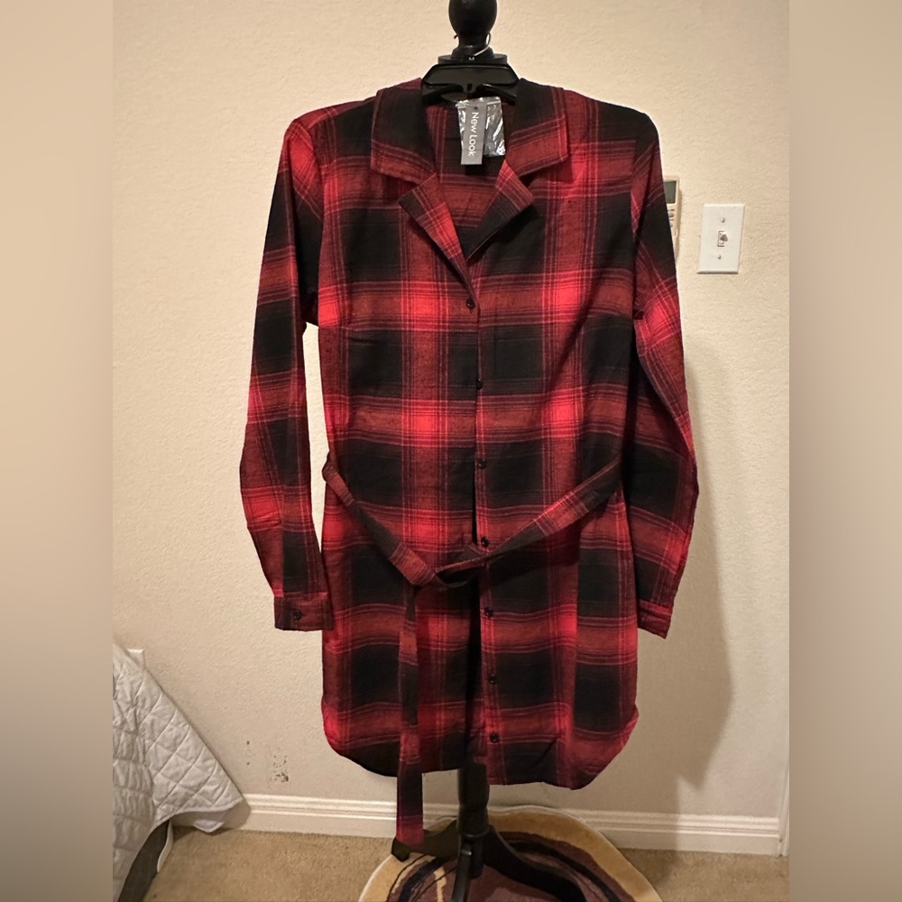 Women's Plaid Shirt Dresses with Belt Long Sleeves Button Down. Size Large. NWT‎
